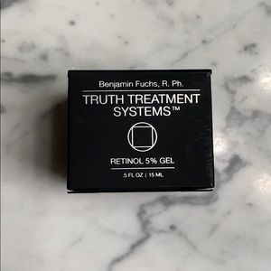 Truth Treatment Systems Retinol 5% Gel